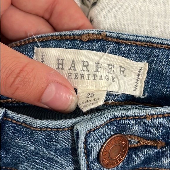 Francesca’s jeans - Picture 3 of 4